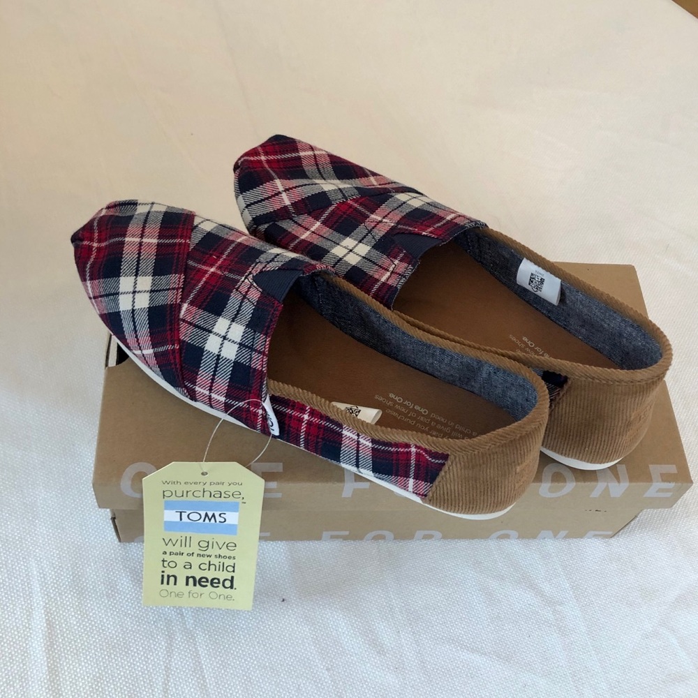 Tom’s Red Checkered Plaid Classics
